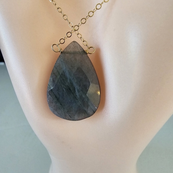 Labradorite necklace - Picture 6 of 17